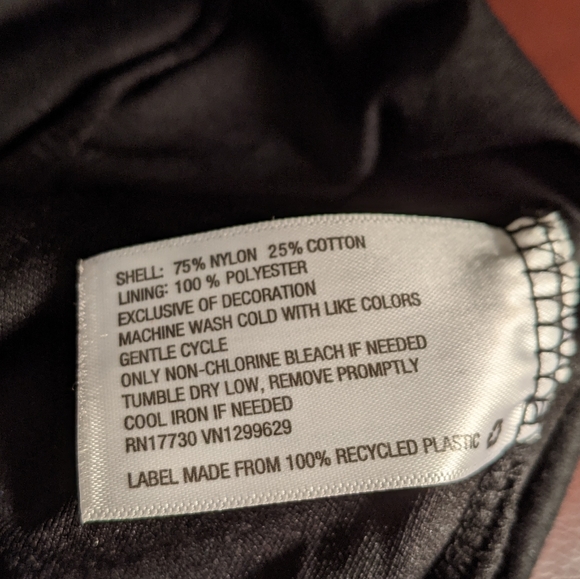 Black lace A line dress with floral embroidery - Picture 7 of 7